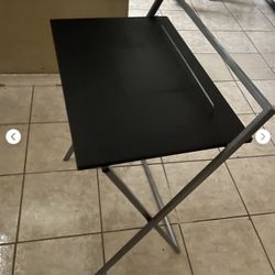 Foldable Computer Table 
