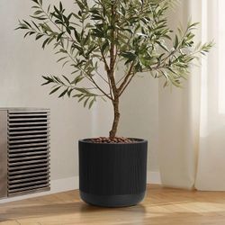 17.3 in. W x 17.1 in. H Black Stripes Ceramic Individual Pot pl1973-b