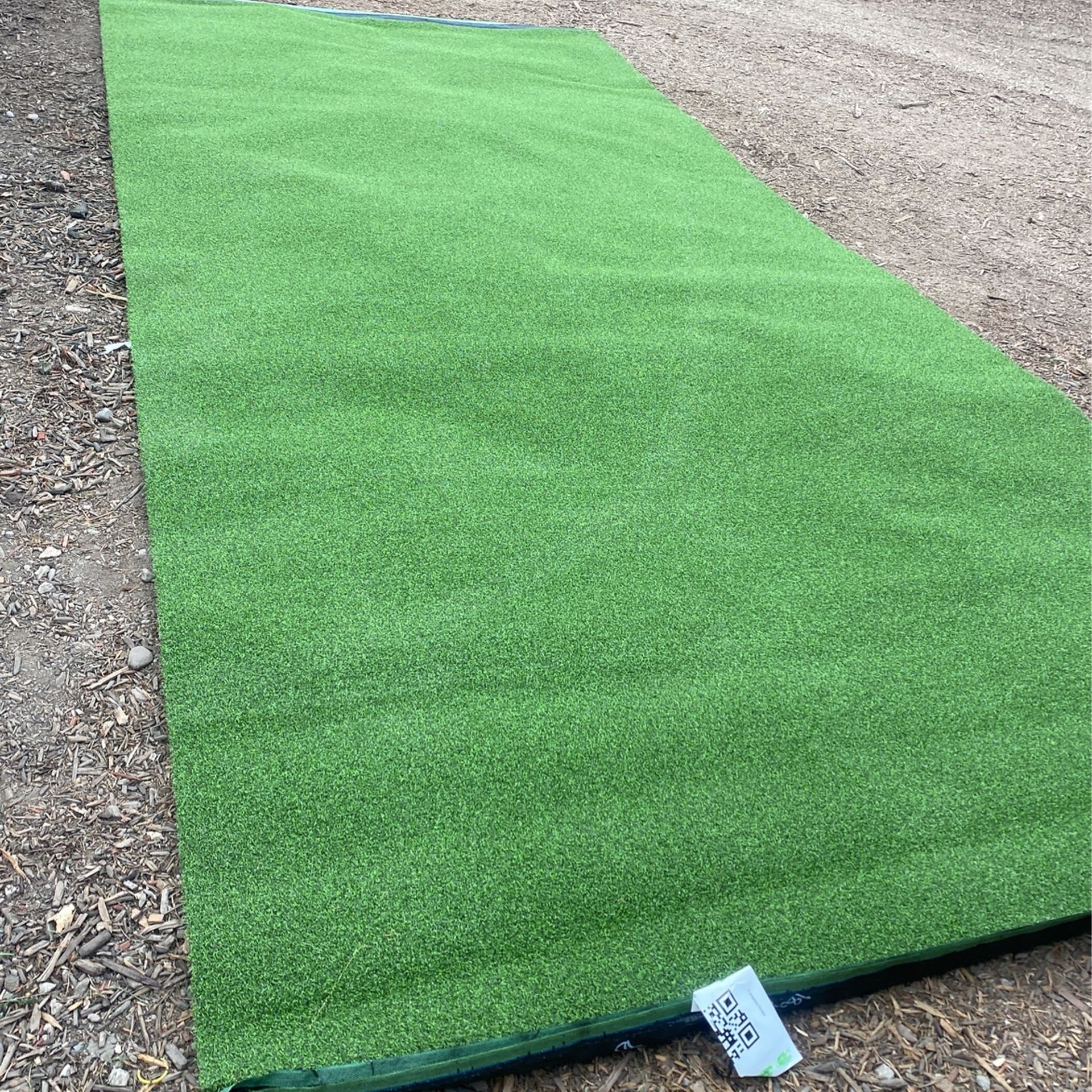 New Putting Green Turf For Sale 6.5 Ft X 15 Ft 100dlls for Sale in