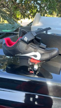 Peloton cycling shoes