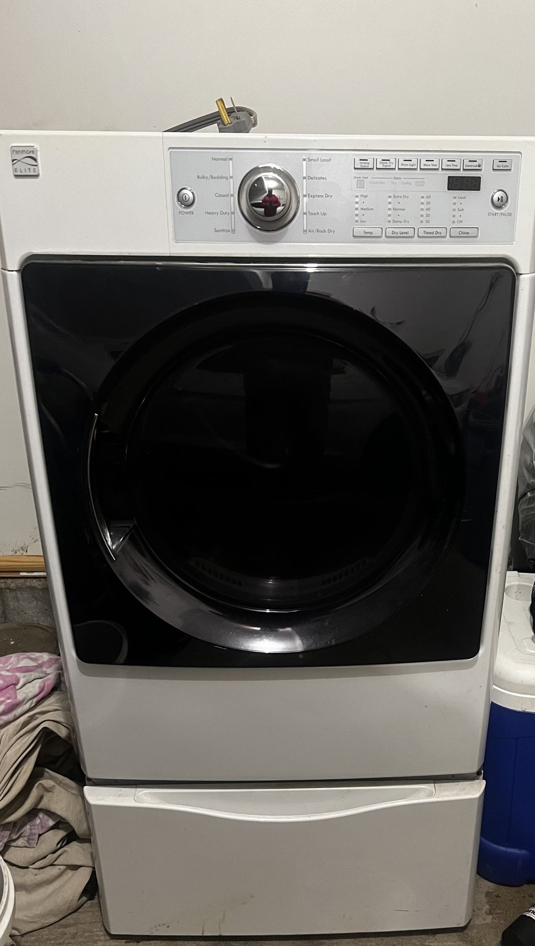 Dryer With Pedestal