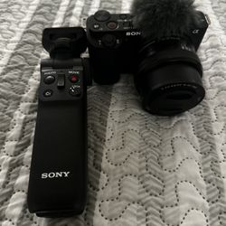 Sony ZV-E10 With Shooting grip
