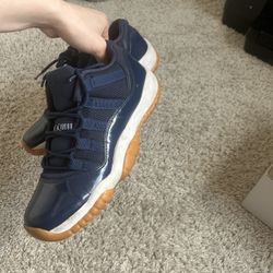 Jordan 11s shoes like new 