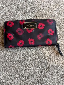 Kate Spade New York Floral Print Zip-Around Wallet - Nylon Wilson Road Poppy Neda Wallet