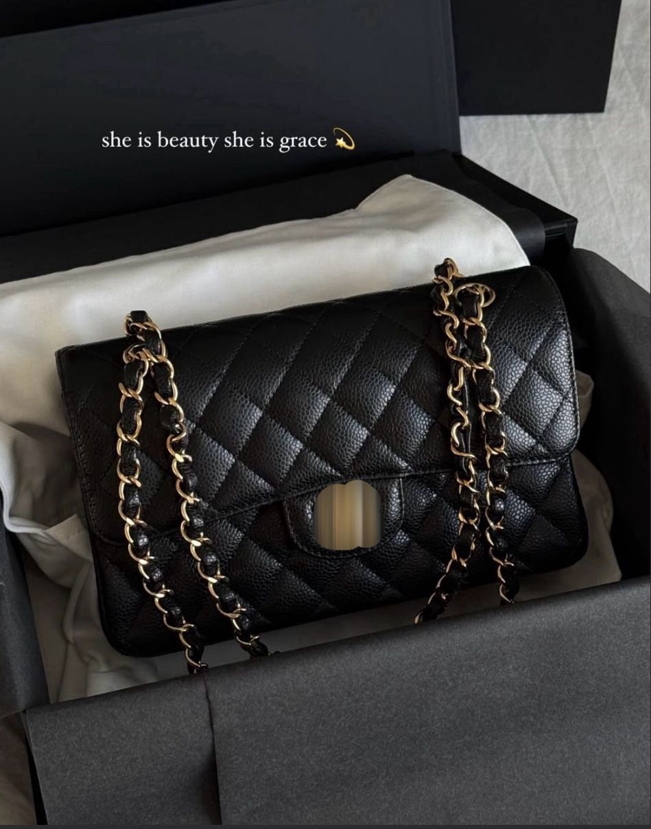 🖤 Timeless Black Quilted Flap Bag with Gold-Tone Hardware