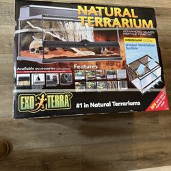 Exo Terra Natural Terrarium – Medium Low (24”x18”x12”) | Brand New in Box