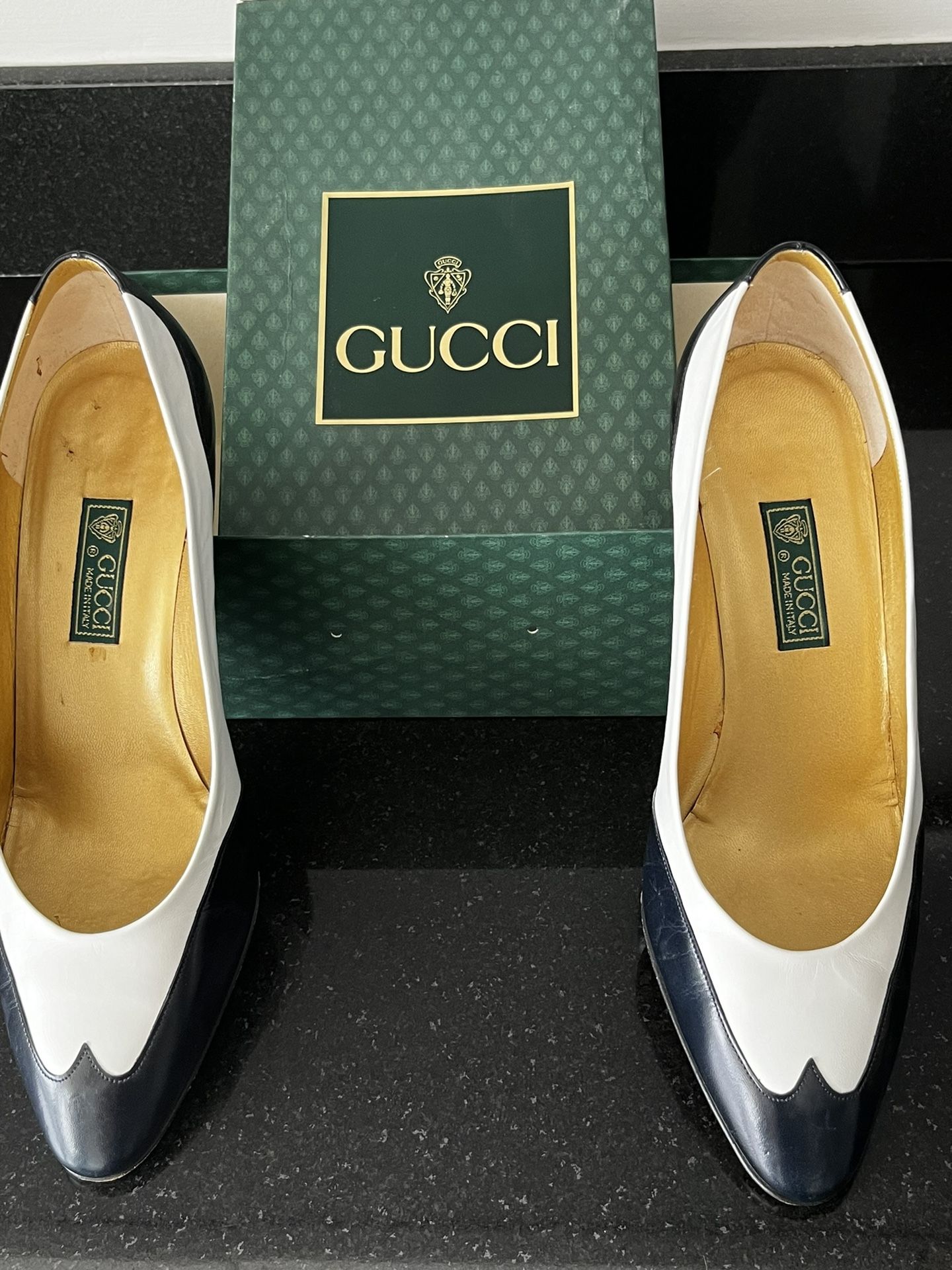 Women’s Gucci Spectator Pumps-Navy/White Size 8