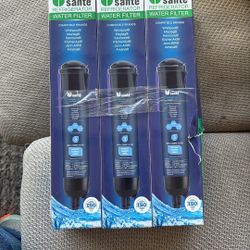 Santa Refrigerator Water Filters 469930 3 Pack Sealed