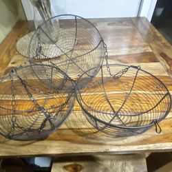 Hanging fruit basket 