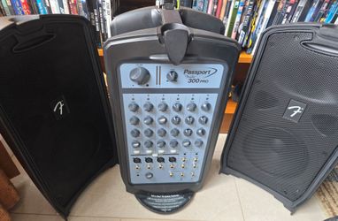 Fender Passport 300 Pro.
