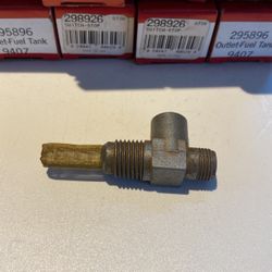 Briggs & Stratton Parts , Tank Fuel Outlet , Part # 295896