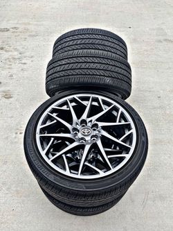 Toyota Camry 19 Wheels