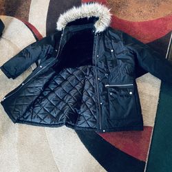 $80-Like new quilted size 3X warm Coat/Jacket (fits like 3X/4X). Purchased last year never worn. Pick up in Yakima near Fred Meyers area.  $80-Chaquet