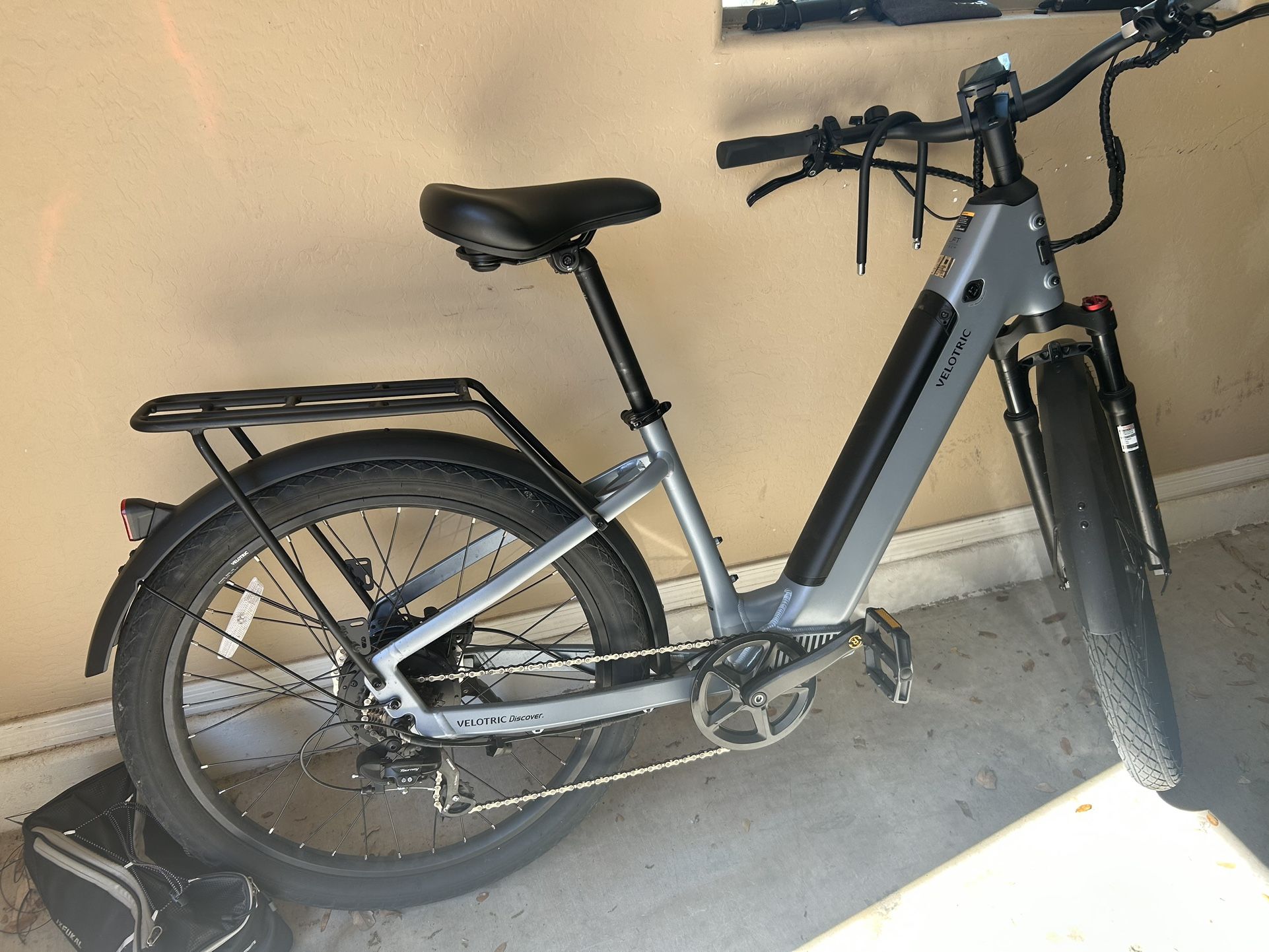 Velotric Electric Bike (Charger & Tool Kit included)