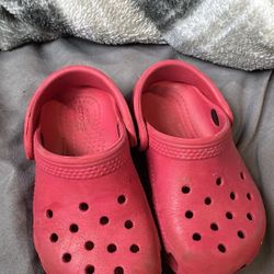 7c Crocs 