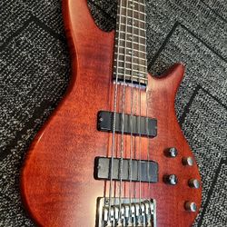 Ibanez 5 String Bass Guitar SR905