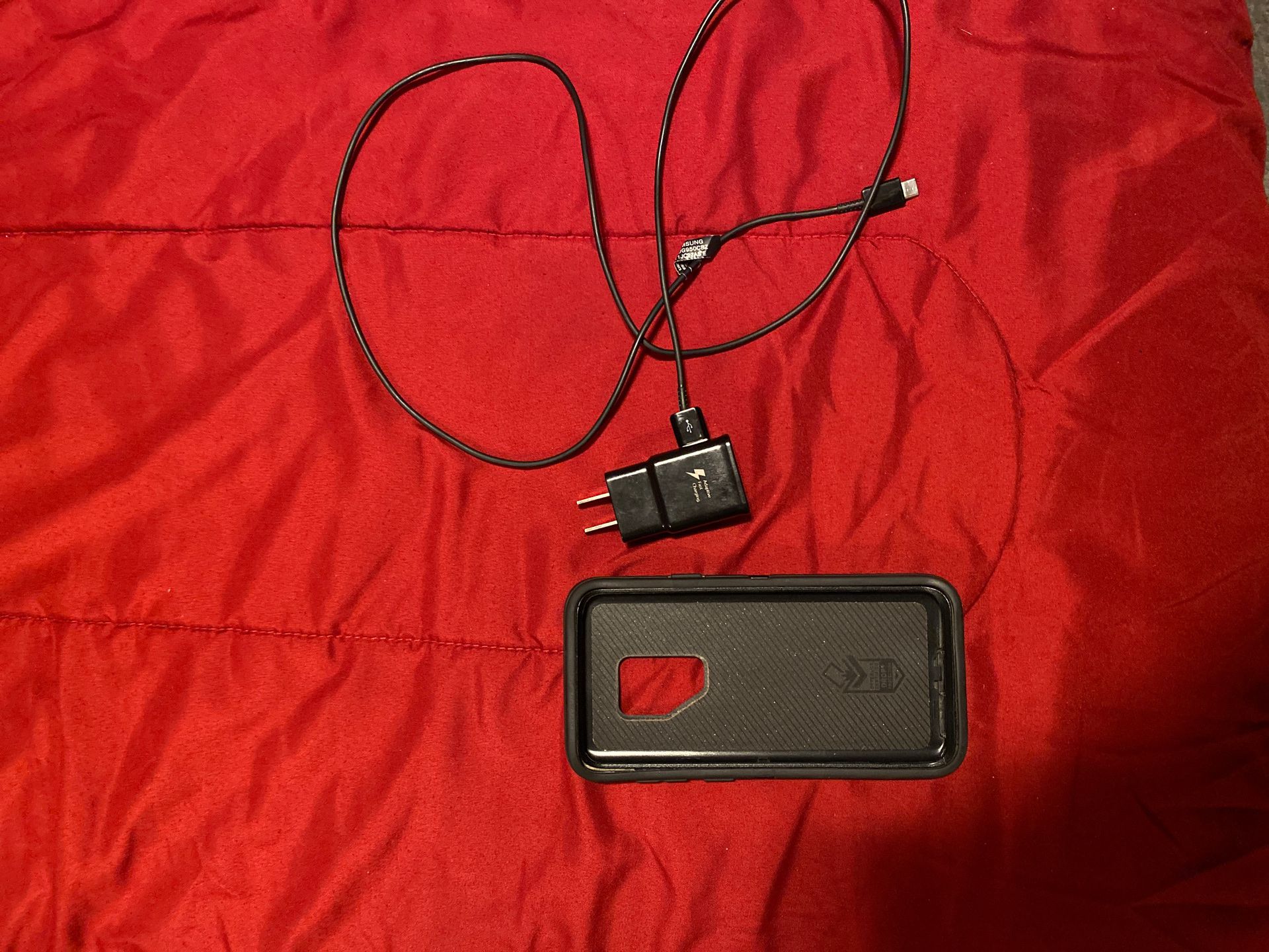 Samsung s9+ charger and otterbox case