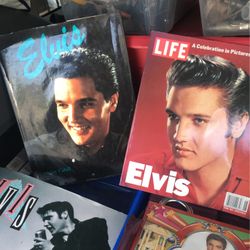 Libros  Elvis  X 15$