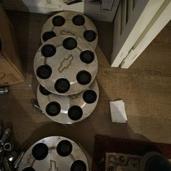 Chevy hubcap inserts