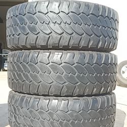 305/70/18 Pro-Comp Xtreme M/T 250$