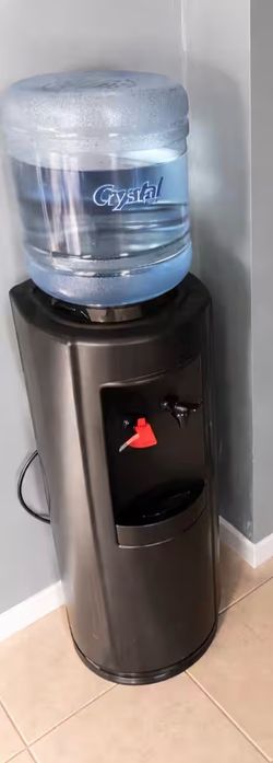 Water Cooler Dispenser with Bottles