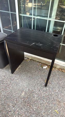 Free desk