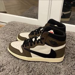 Travis Scott X Air Jordan 1