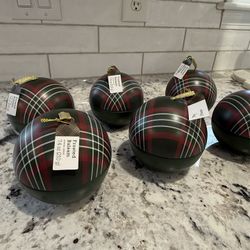 New Balsam scented candles (6) in a cute red & green plaid round tin.
