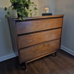 Mid Century Broyhill Pacemaker three drawer dresser 
