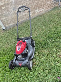 HRX217K6VKAD Honda Gx200 Usada Trabajando Muy Bien No Bag