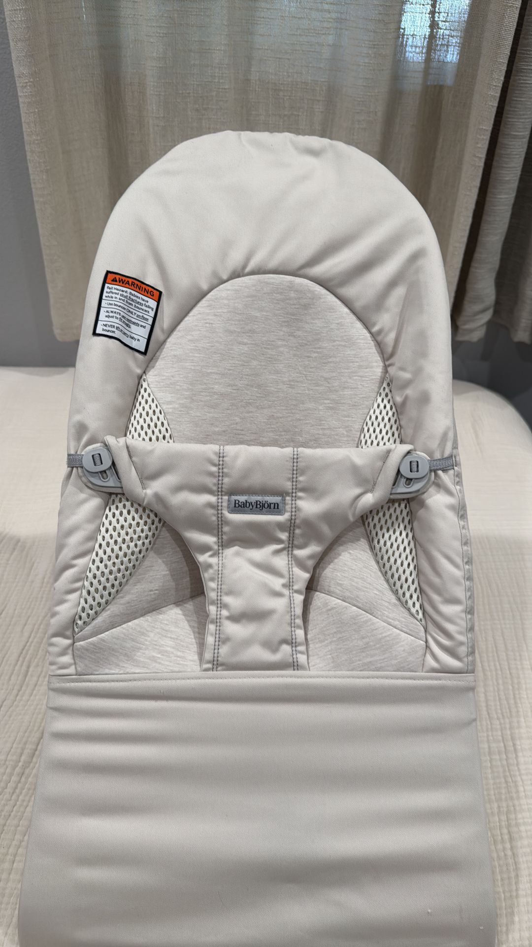 BabyBjorn bouncer