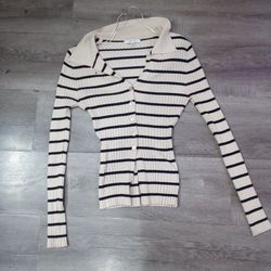 Beige/ Offwhite Collared Top