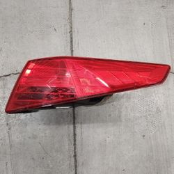 Kia Optima LX EX Quarter Panel Mounted Tail Light Passenger Right OEM 2011-2013