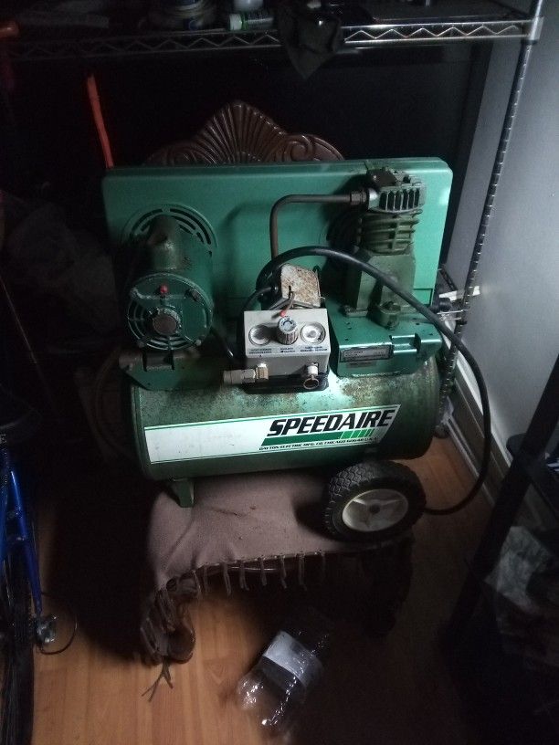Speedaire Dayton Air Compressor
