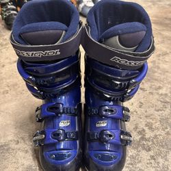 Ski Boots 23.5