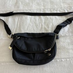 Lulu lemon Crossbody Bag!! Small 