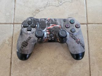 PS4 Controller - Grey God Of War