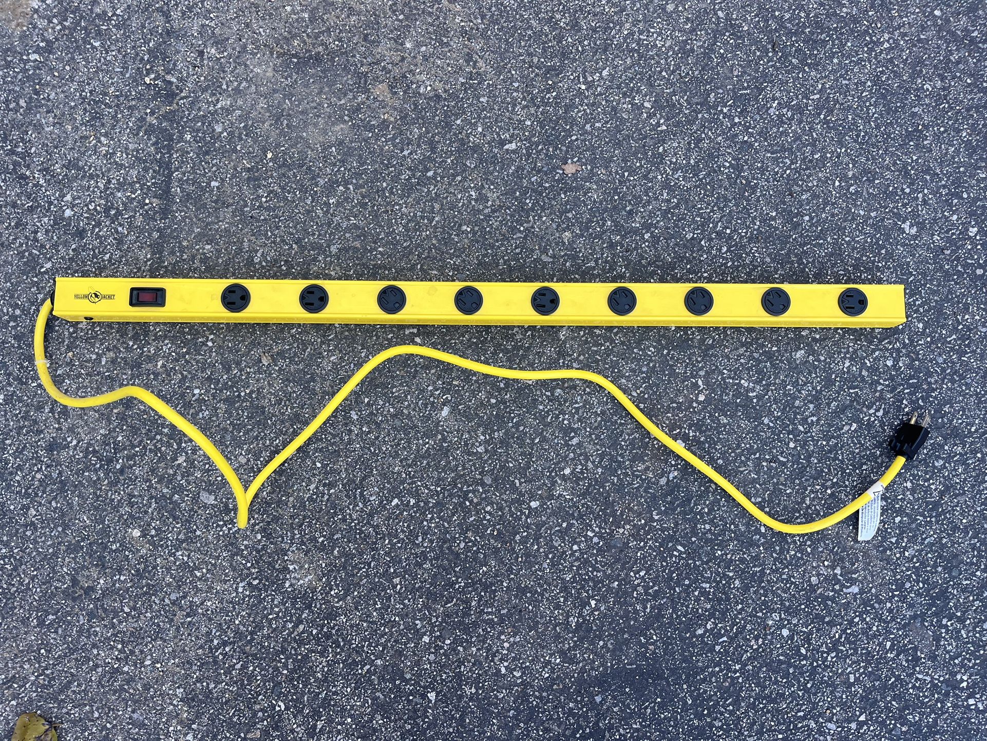 yellow jacket 9 outlet metal power strip heavy duty extension cable cord