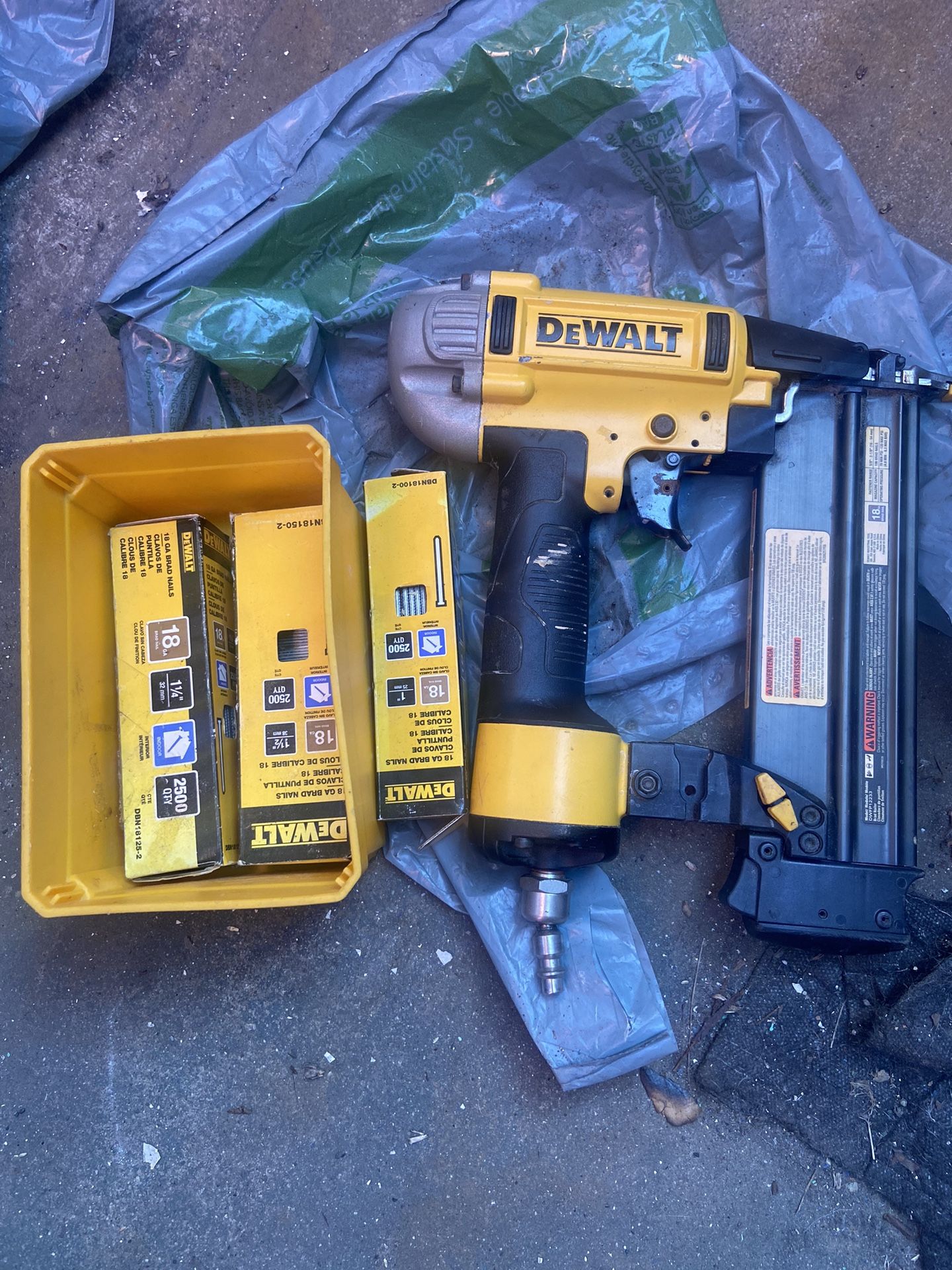 Dewalt Nail Gun 