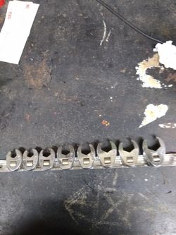 Crowfoot wrench set