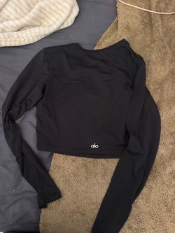 Alo size L long sleeve cropped