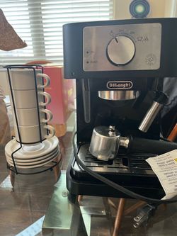 De’Longhi espresso machine