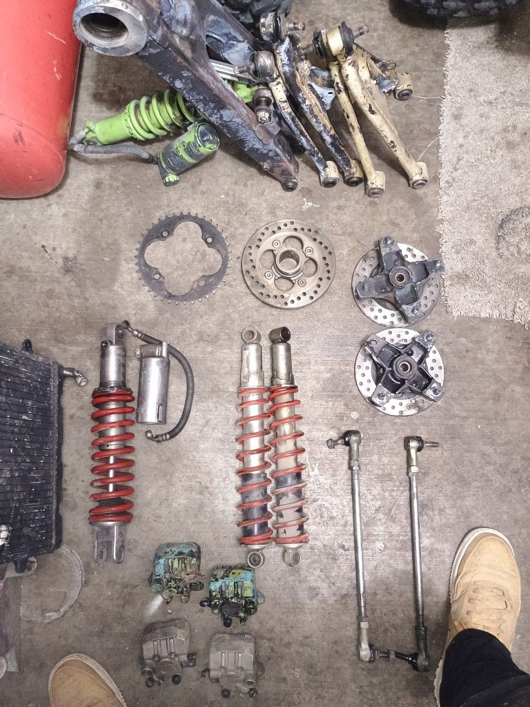 1987 Honda TRX250r Parts Lot