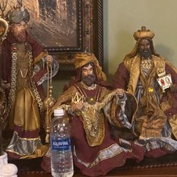 THREE WISE MEN RESIN AND FABRIC 