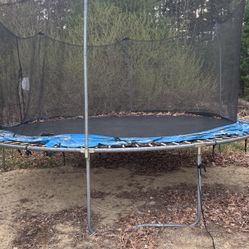 Free Trampoline Must Disassemble And Pick Up