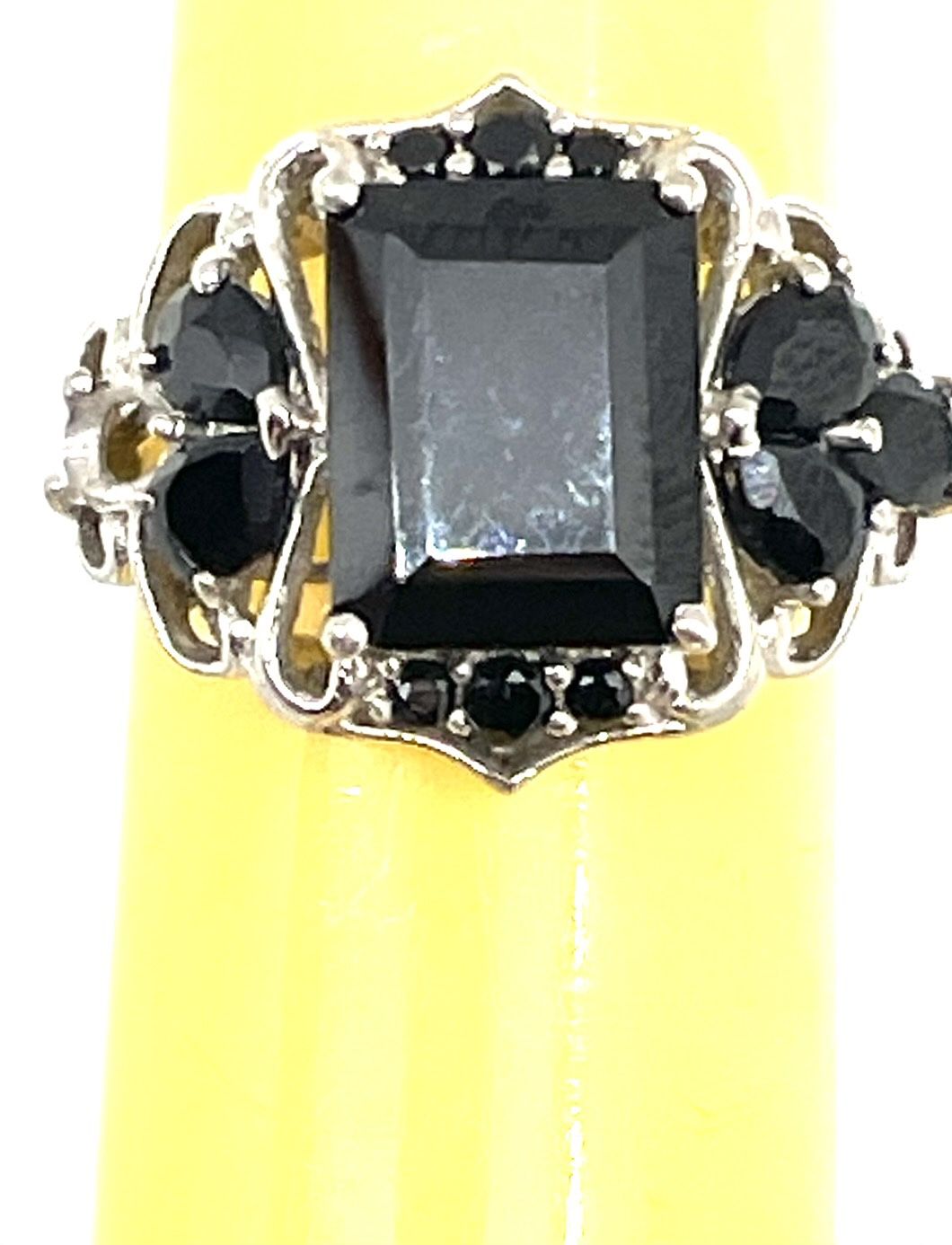 Silver Black Gemstone Ring Sz 6