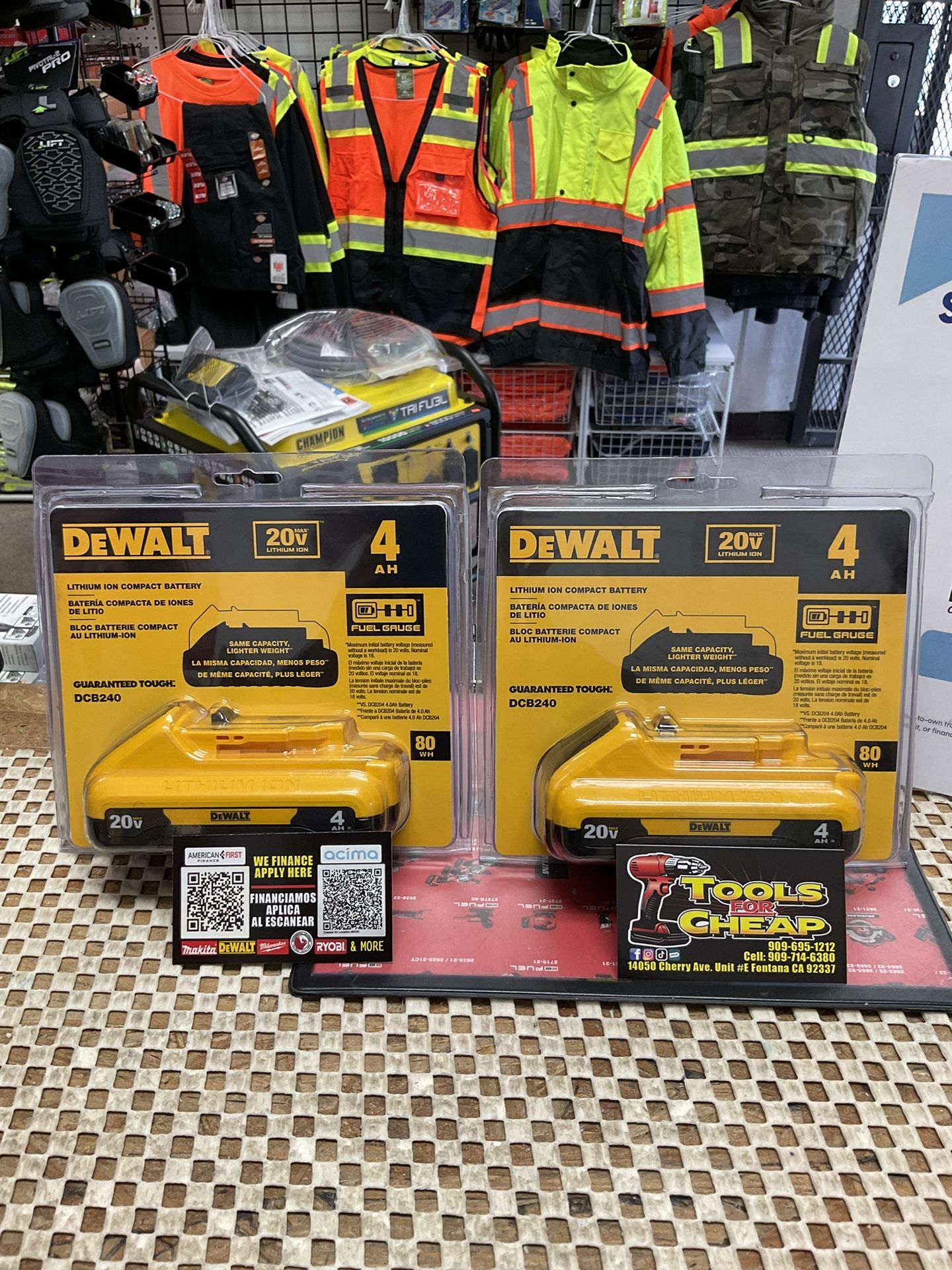 DEWALT 20V MAX Compact Lithium Ion Battery $119 EACH