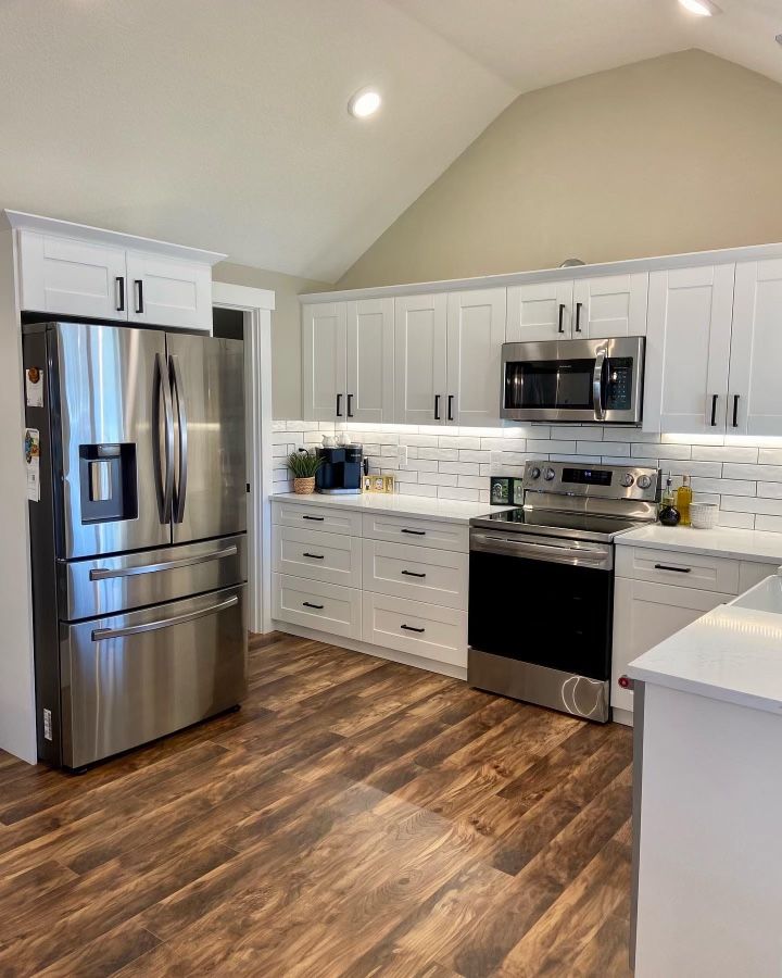Bathroom And Kitchen Solid Wood for Sale in Federal Way, WA
