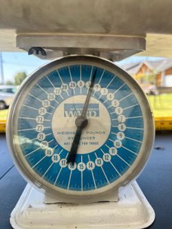 Vintage Montgomery Ward 30 Lb Baby Scale Mechanical Nursery Produce Scale