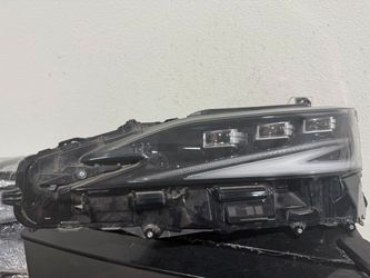 LEXUS ES LEFT HEADLIGHT 2024